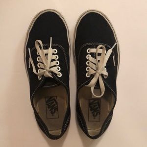Black Vans. Size Men’s 7 Woman’s 8.5